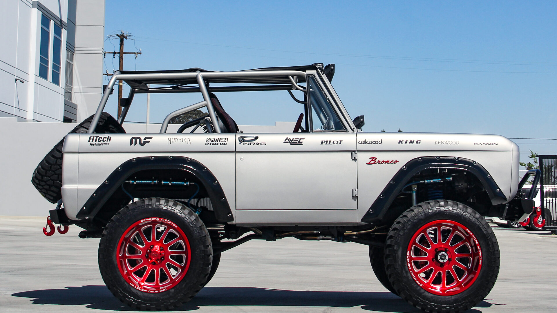 M17 Off-Road Monster Wheels 20x12 | Ford Bronco Classic