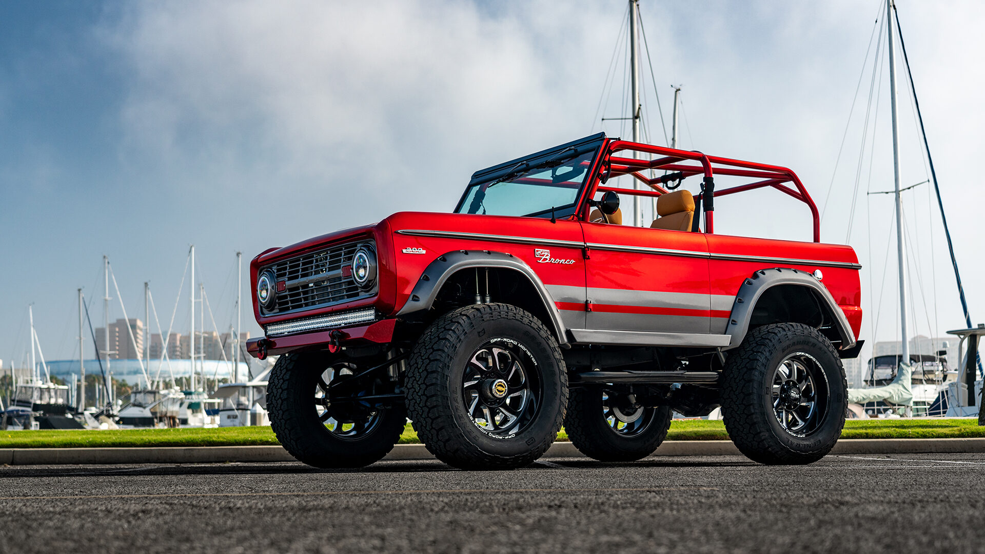 M22 Offroad Monster Wheels 20x10 | Classic Ford Bronco